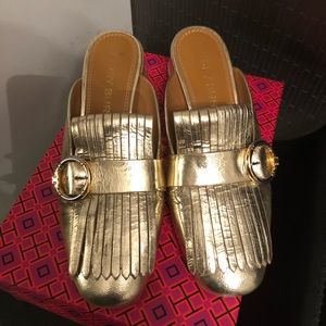 Amazing amazing!!! My feet are just flat and fat!!! Only worn once!